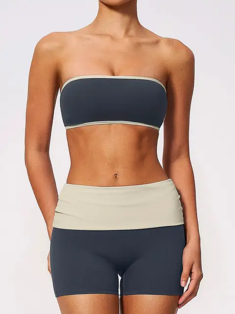 Bandeau Colour-Block short yoga set in mocha front view