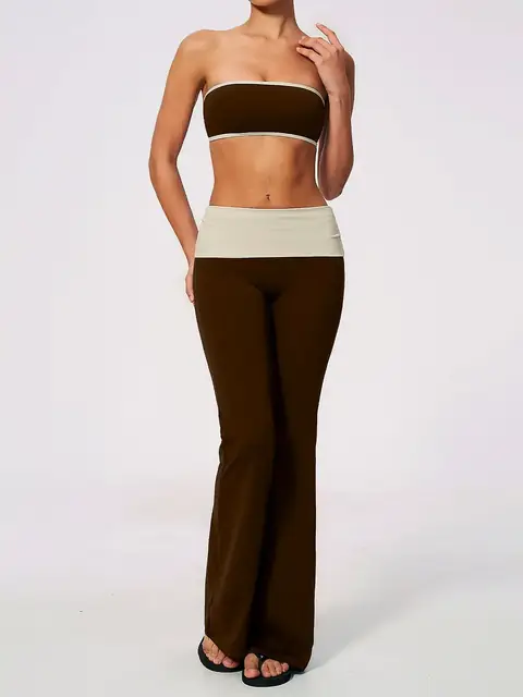 Bandeau flare Colour-Block yoga set in coffee brown front view