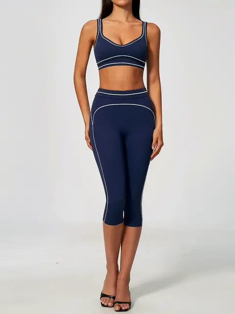 Brushed Anti-Shock support yoga set in emblem blue front view
