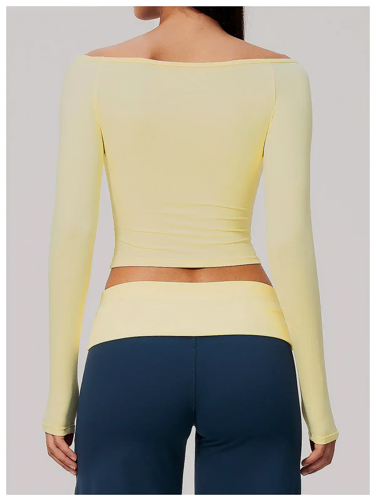 Brushed Boat-Neck Long-Sleeve top back seam construction
