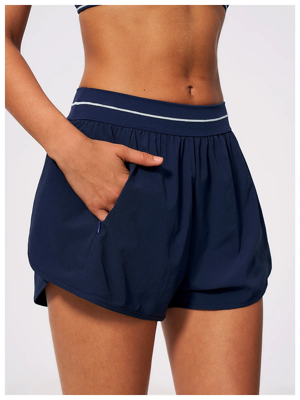 Brushed 2-in-1 yoga shorts back seam construction