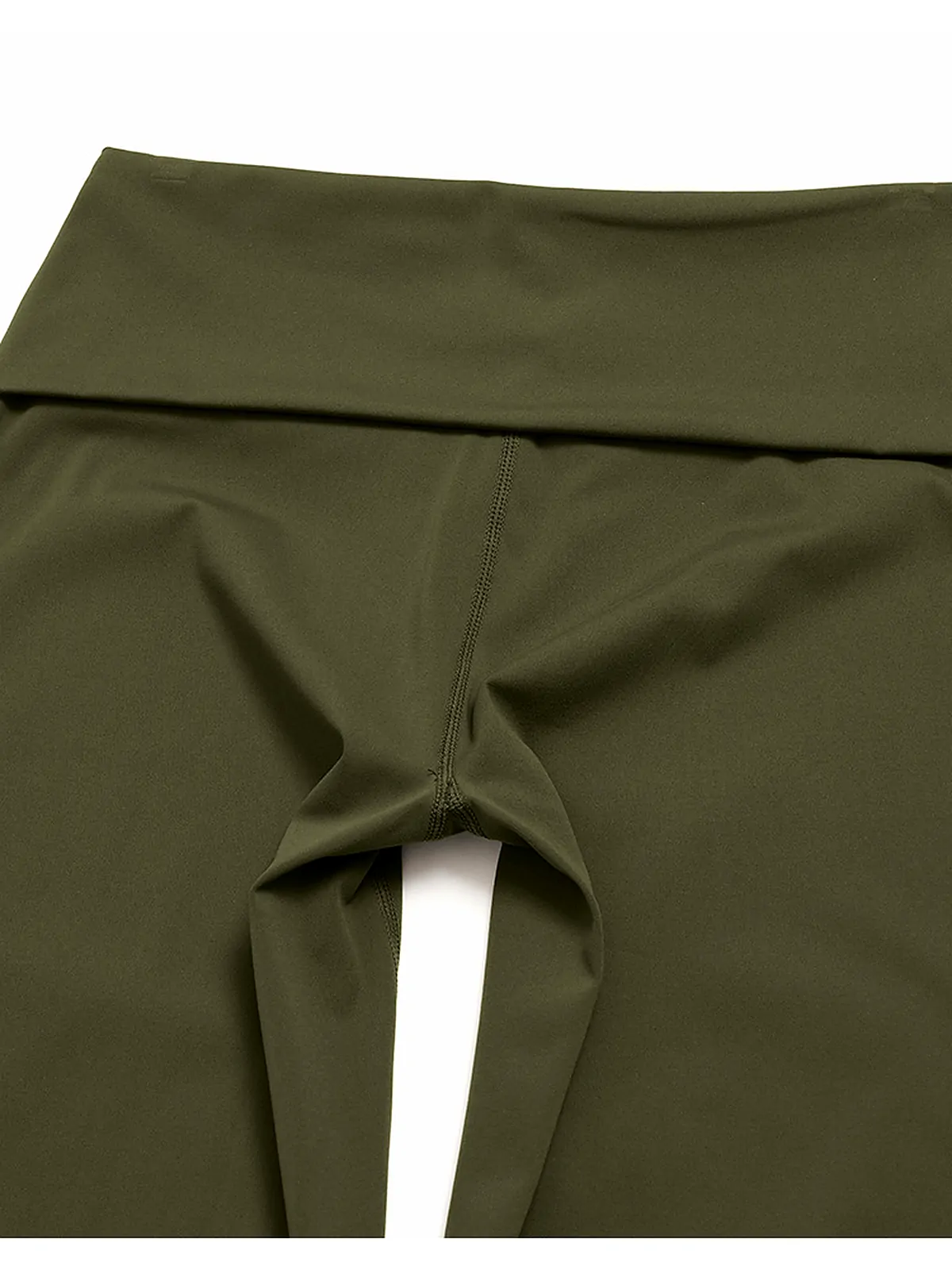 High-waist set back seam construction