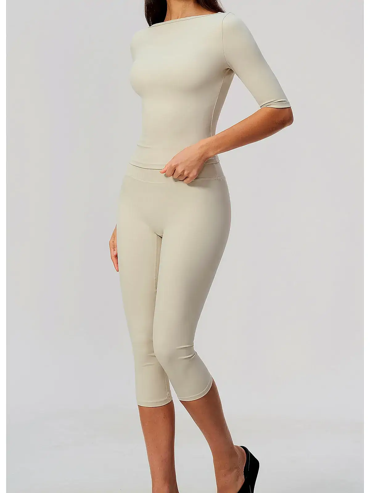 Cinched-Waist slim yoga set back seam construction