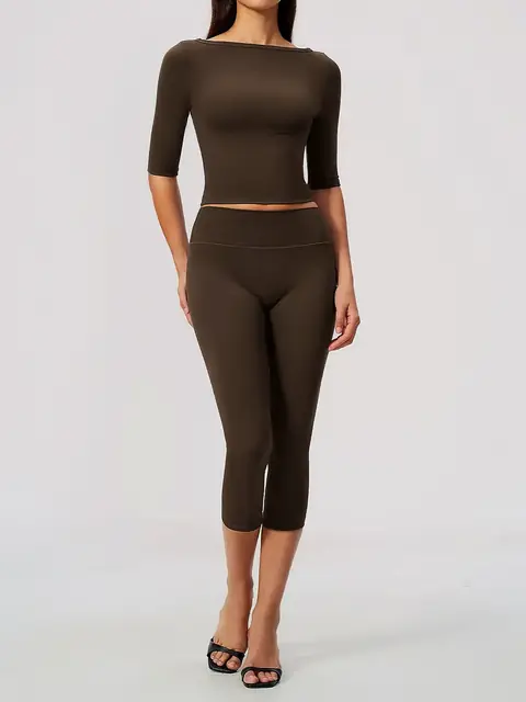 Cinched-Waist slim yoga set in mocha front view
