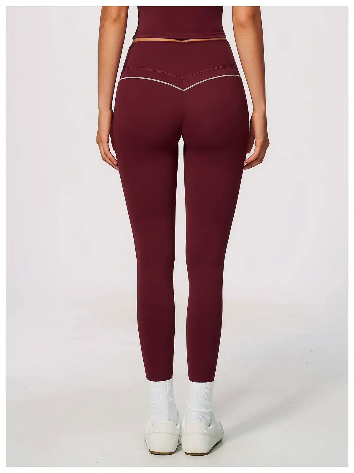 High-waist colour-block leggings back seam construction