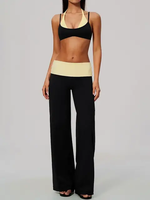 Colour-Block High-Waist yoga set in tea brown front view