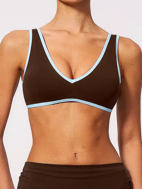 Colour-Block Open-Back sports bra in auburn front view