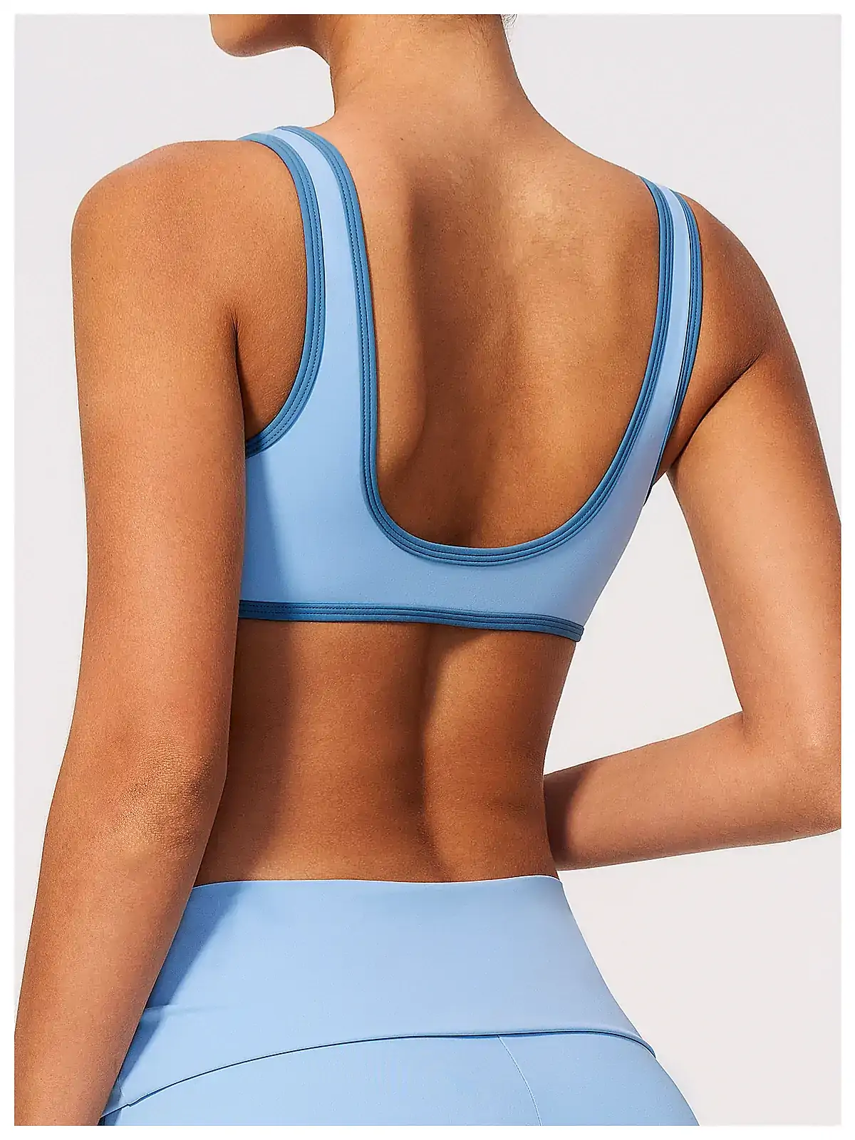 colour-block sports bra back seam construction