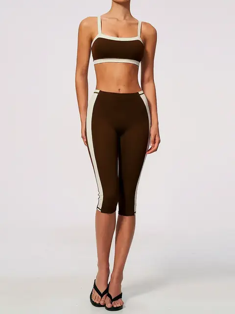 Colour-Block panel sculpt yoga set in cinnamon front view