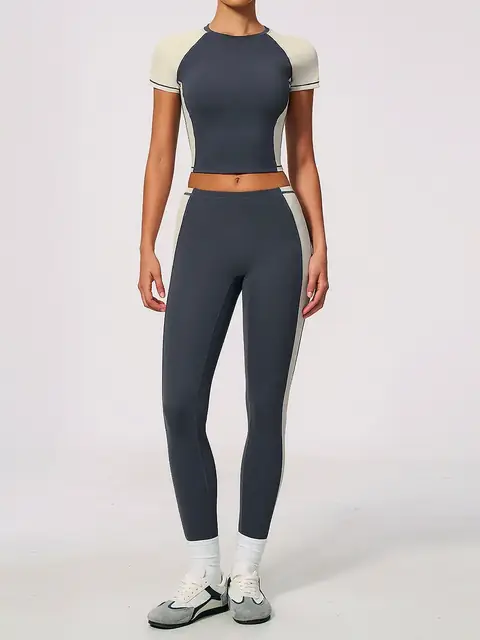 Crew-Tee High-Waist yoga set in rhino grey front view