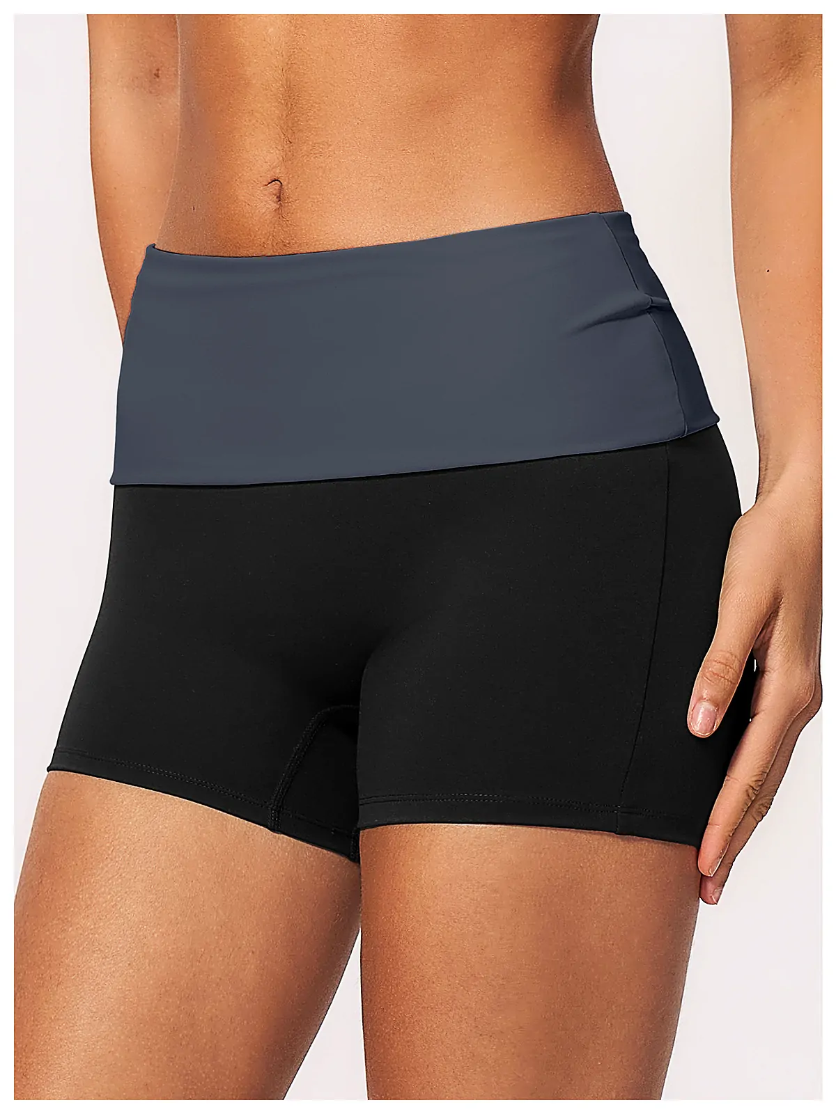 colour-block shorts side panel detail