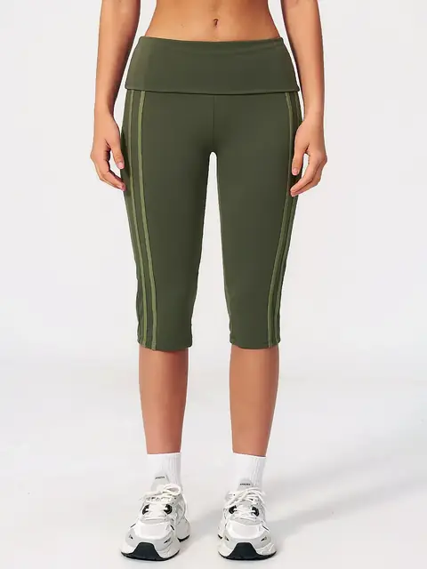 Fold-Waist Peach-Lift capri in tea brown front view