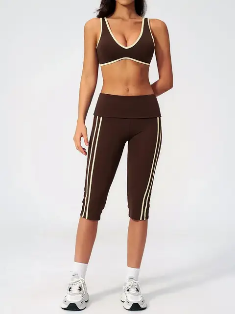 High-Stretch Fold-Waist yoga set in black coffee front view