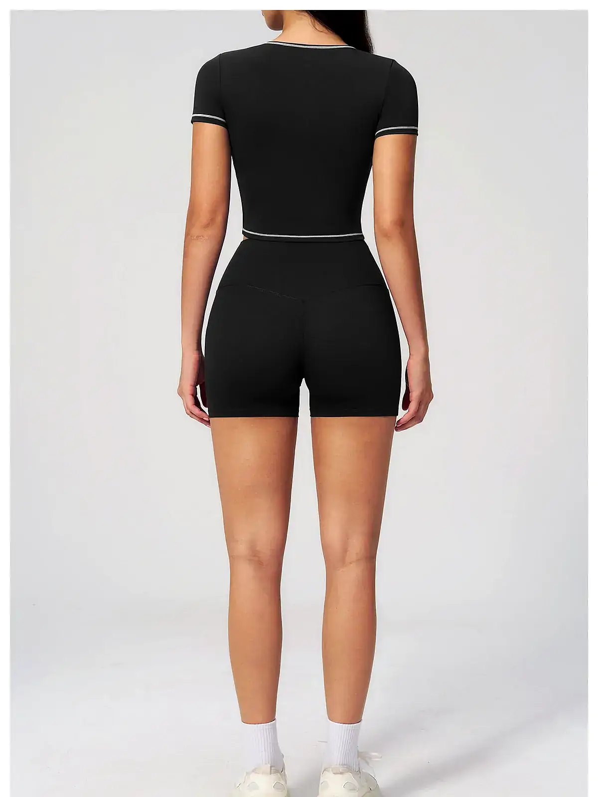 High-waist set back seam construction