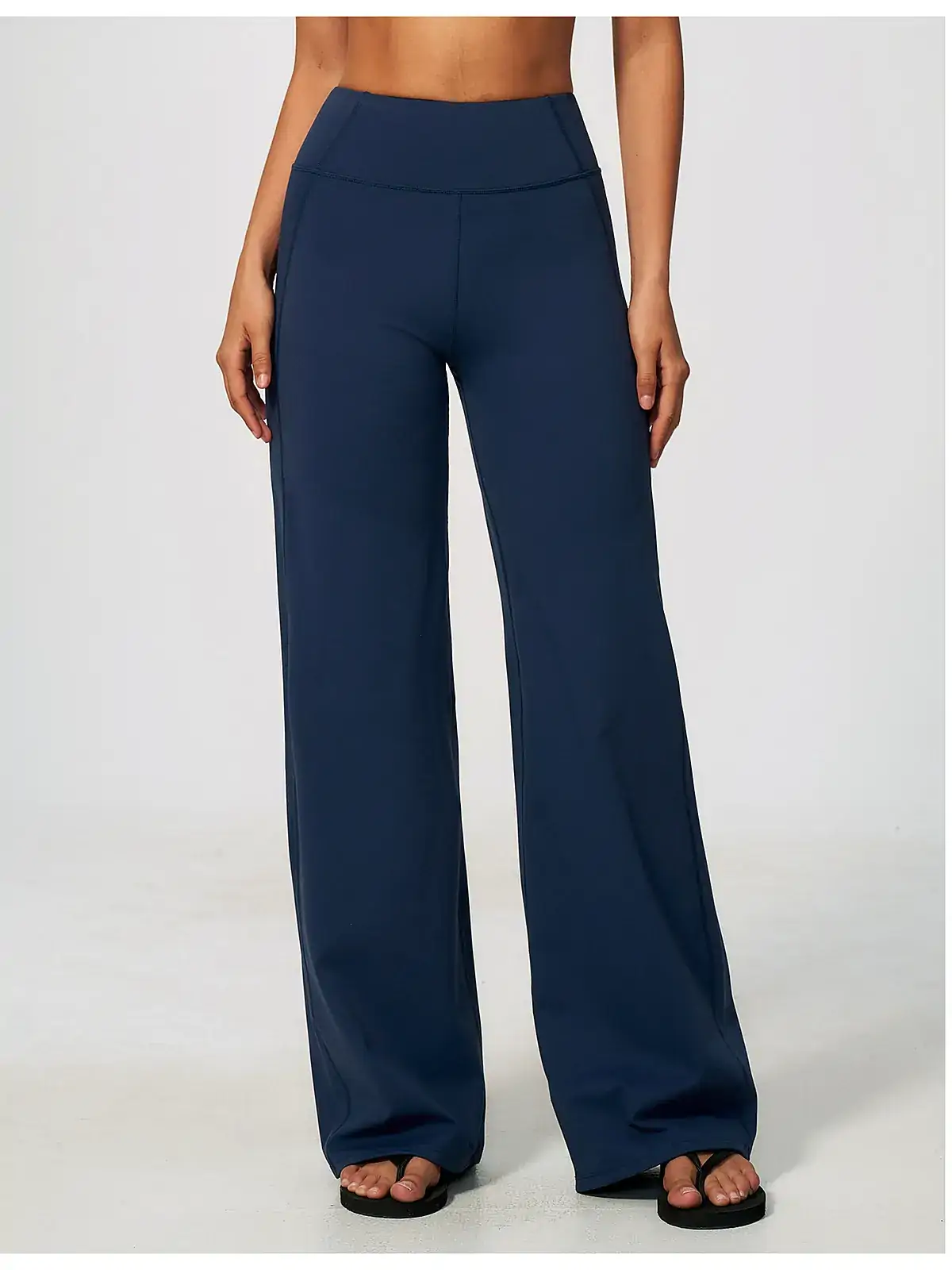 Flatlock seam detail on leggings