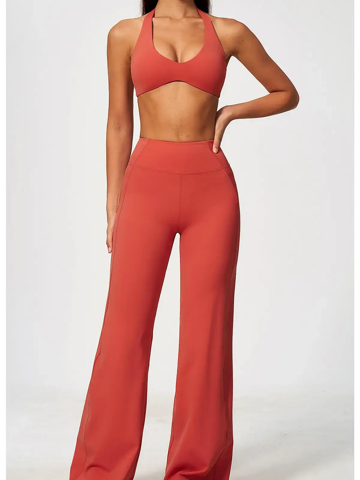 High-waist leggings back seam construction