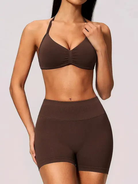 Lycra seamless Open-Back yoga set in auburn front view