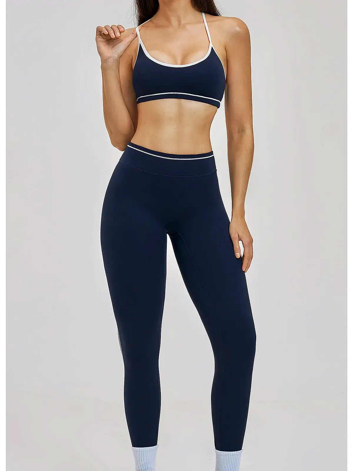 colour-block set back seam construction