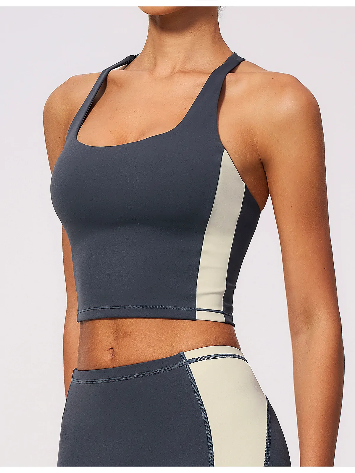 colour-block sports bra back seam construction
