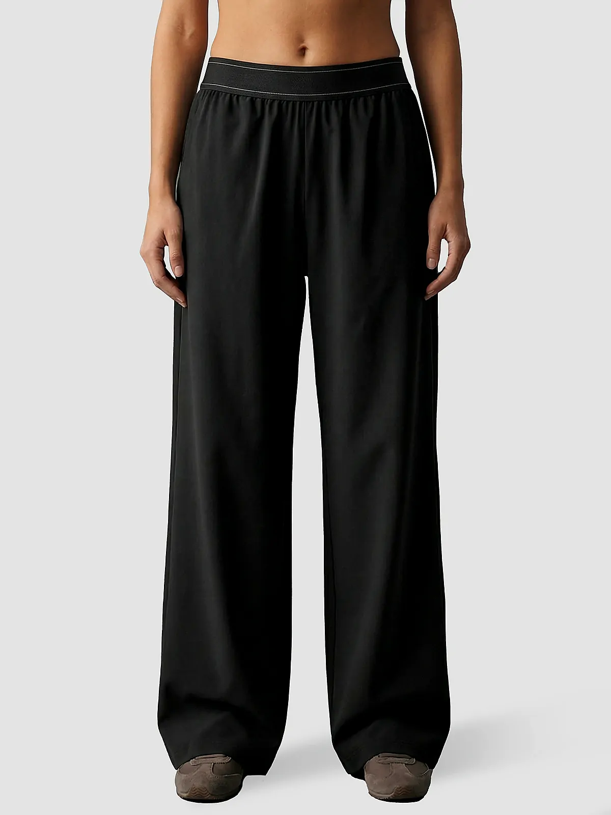 Waistband detail on Second-skin Straight-Leg yoga set