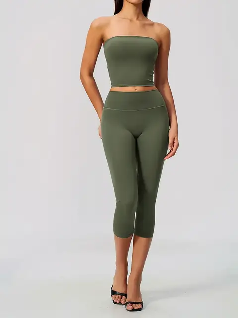 Padded bandeau yoga set in tea brown front view