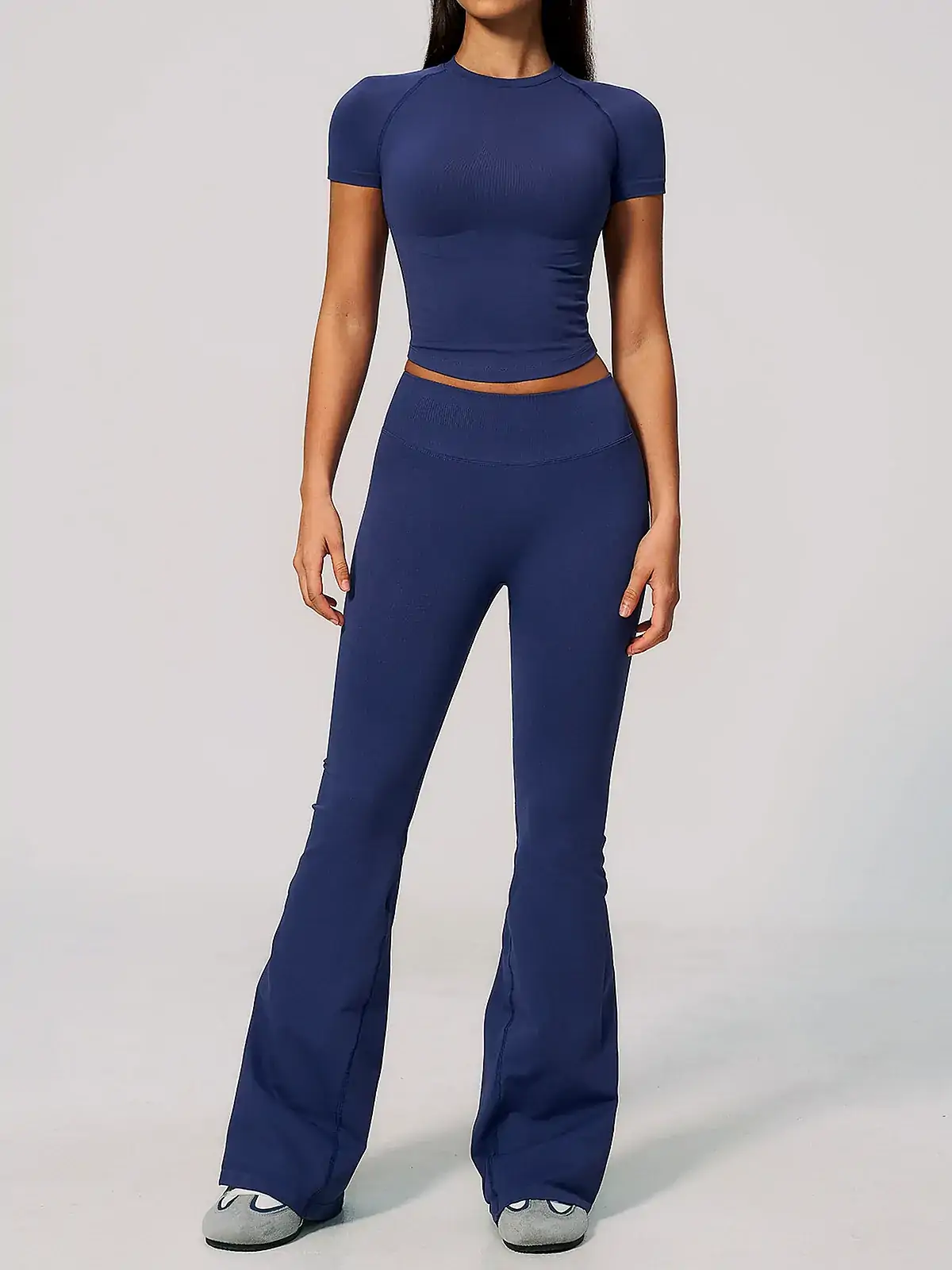Fit detail on Pilates Wide-Leg yoga set