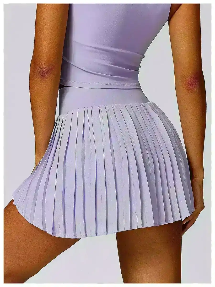 Flatlock seam detail on tennis skort