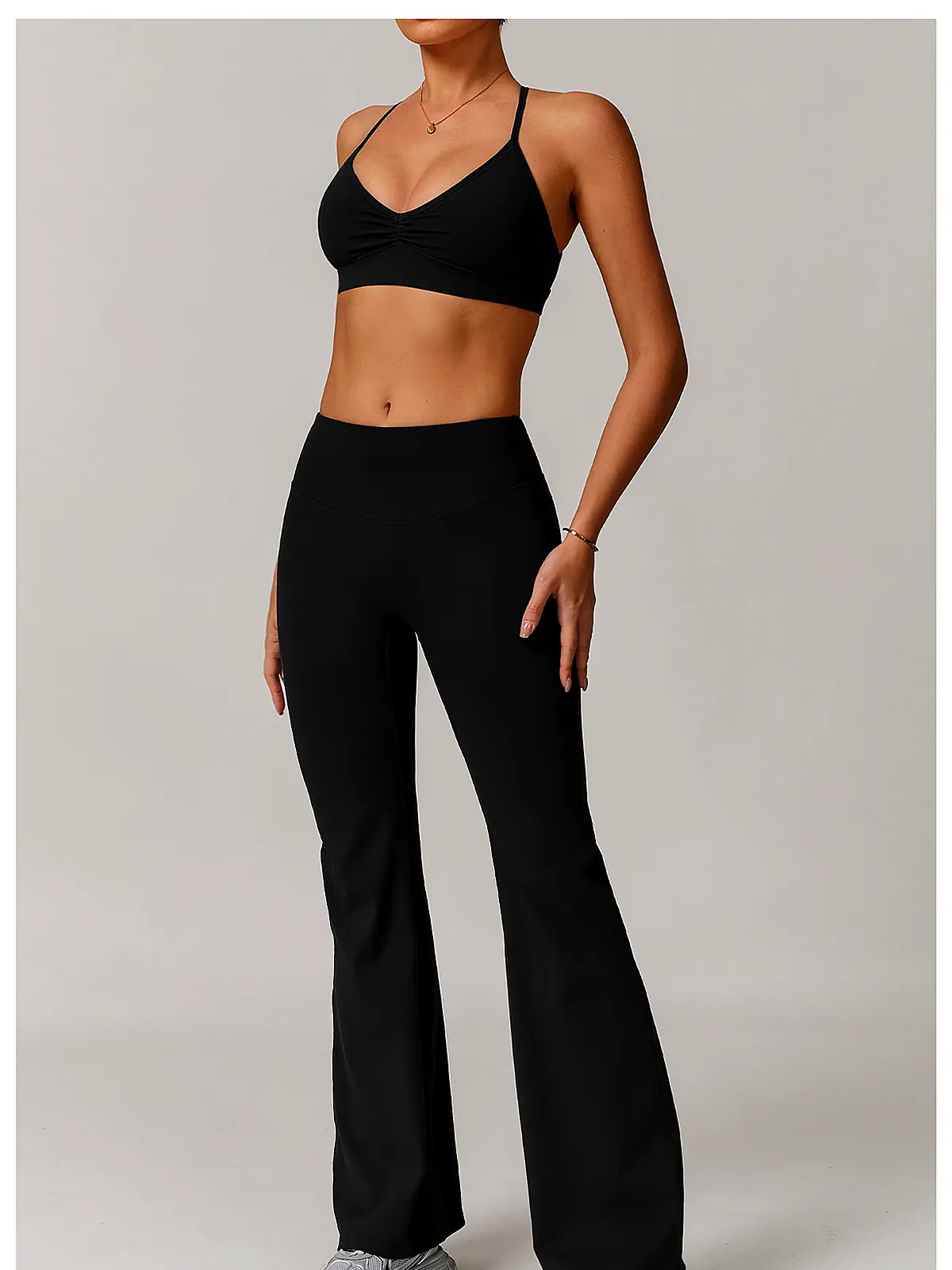 Fit detail on Quick-Dry tight yoga set