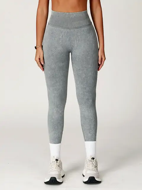 Sandwash Seamless High-Waist Yoga Leggings front view in heather grey