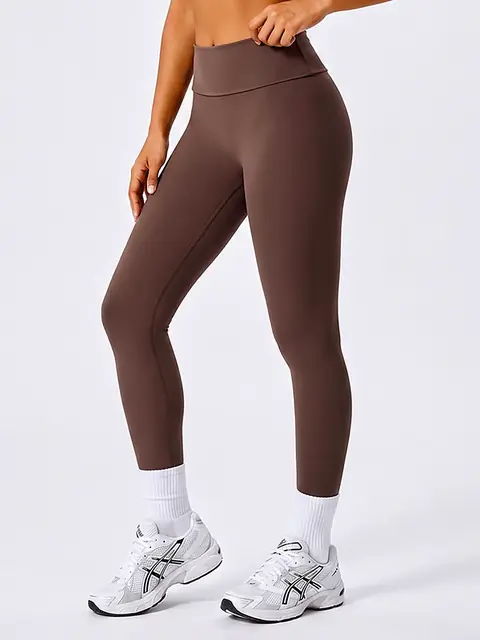 Sculpt Cross-Back run yoga set in mocha front view