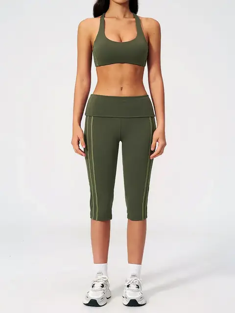 Sculpt Open-Back Quick-Dry yoga set in moss green front view