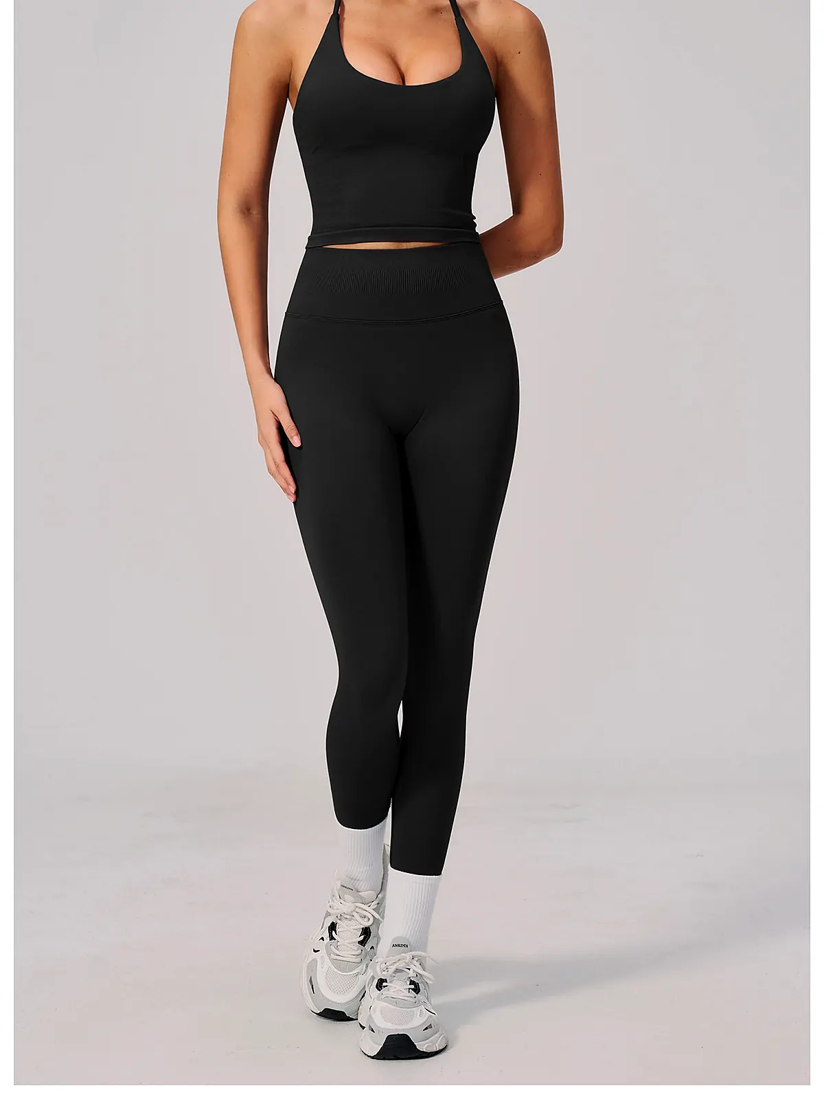 Seamless Halter Support Yoga Tank — side panel detail