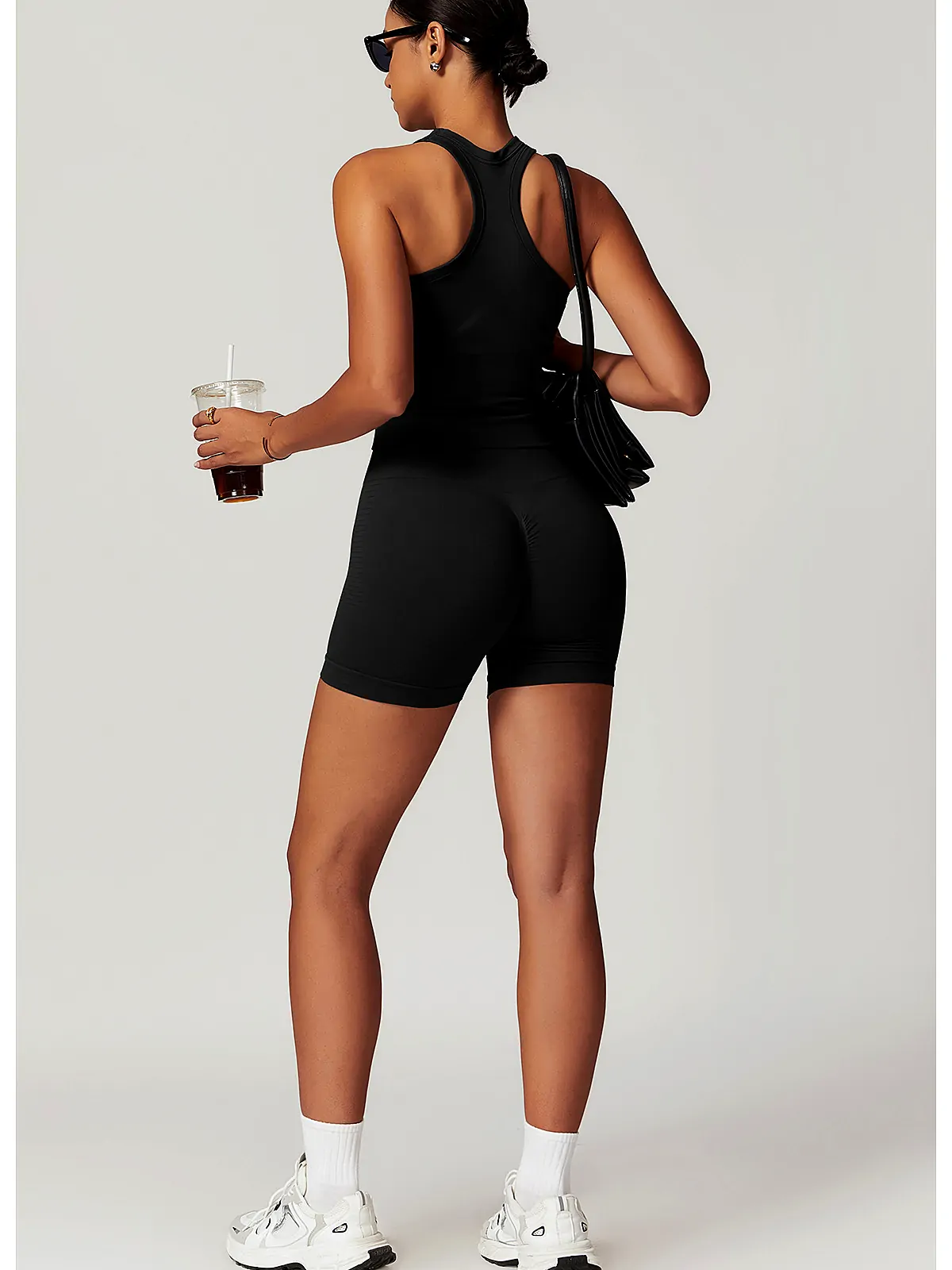 Seamless High-Waist Peach Yoga Shorts — flatlock seam detail