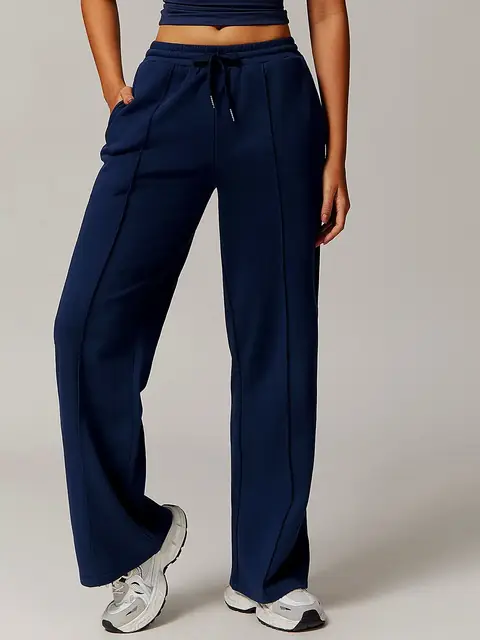 High-Waist straight jogger in navy blue front view