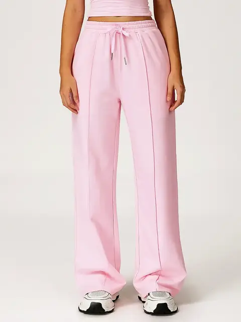 High-Waist straight jogger in sakura pink front view