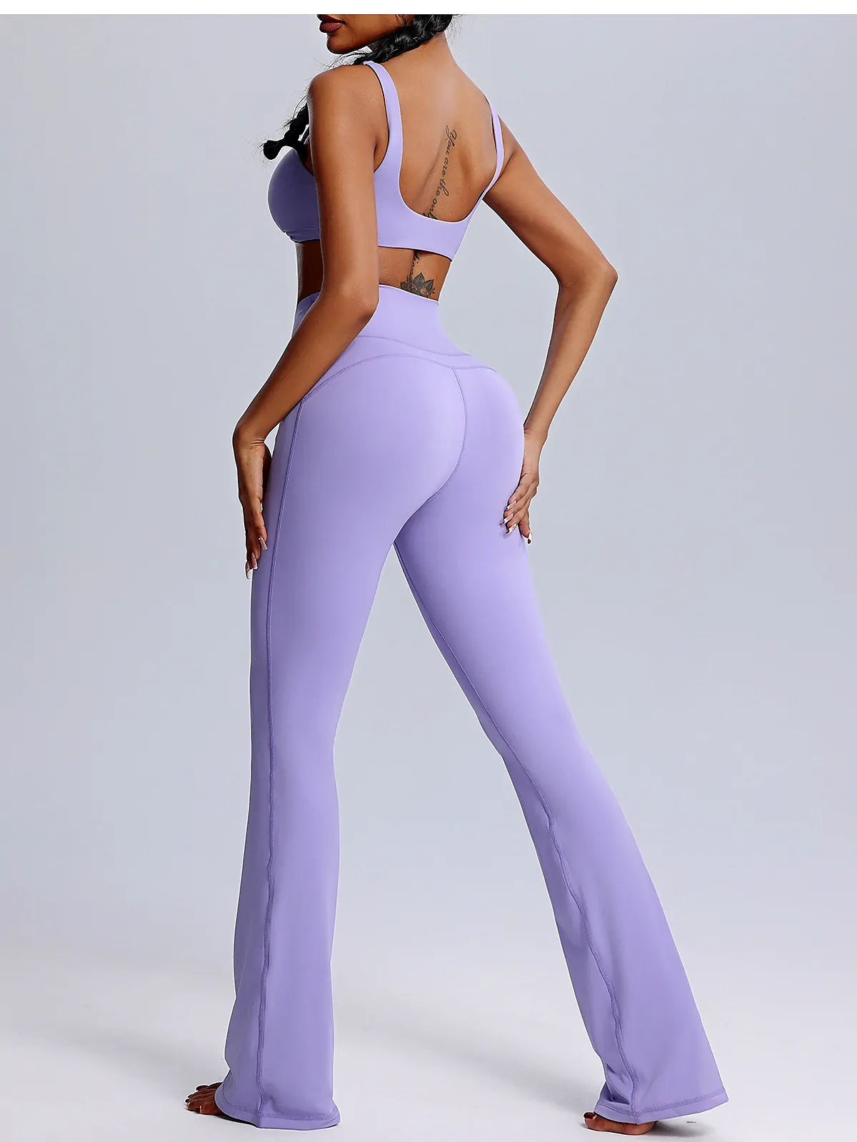 Flatlock seam detail on leggings
