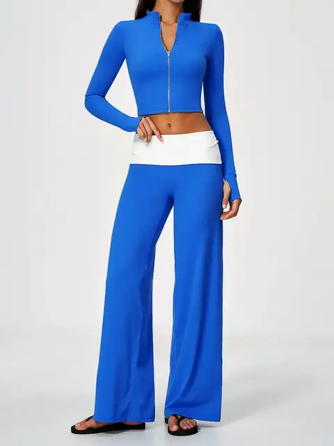 Zip-Collar flare yoga set in emblem blue front view