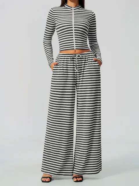 Zip-Collar Wide-Leg yoga set in smoke blue front view