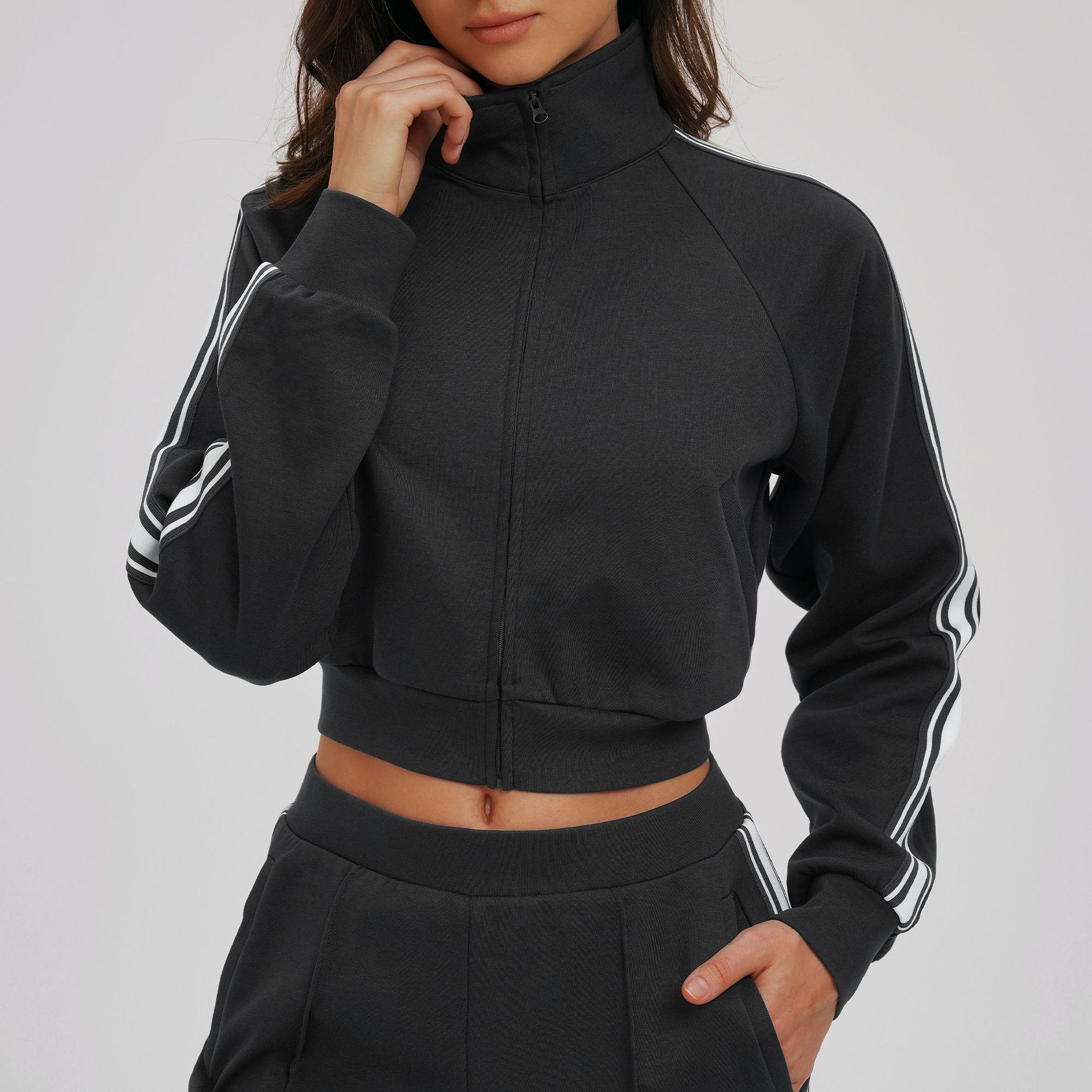 Colourblock mockneck zip sweatshirt
